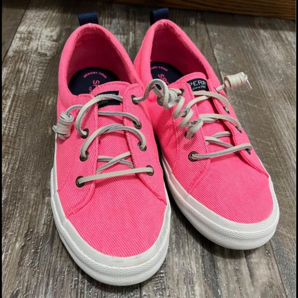 Sperry Bright Pink